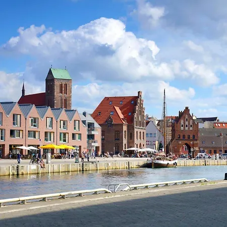 Urlaub Im Herzen Wismars 1og Sued B